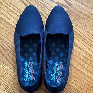 Skechers “Cleo” scalloped flats